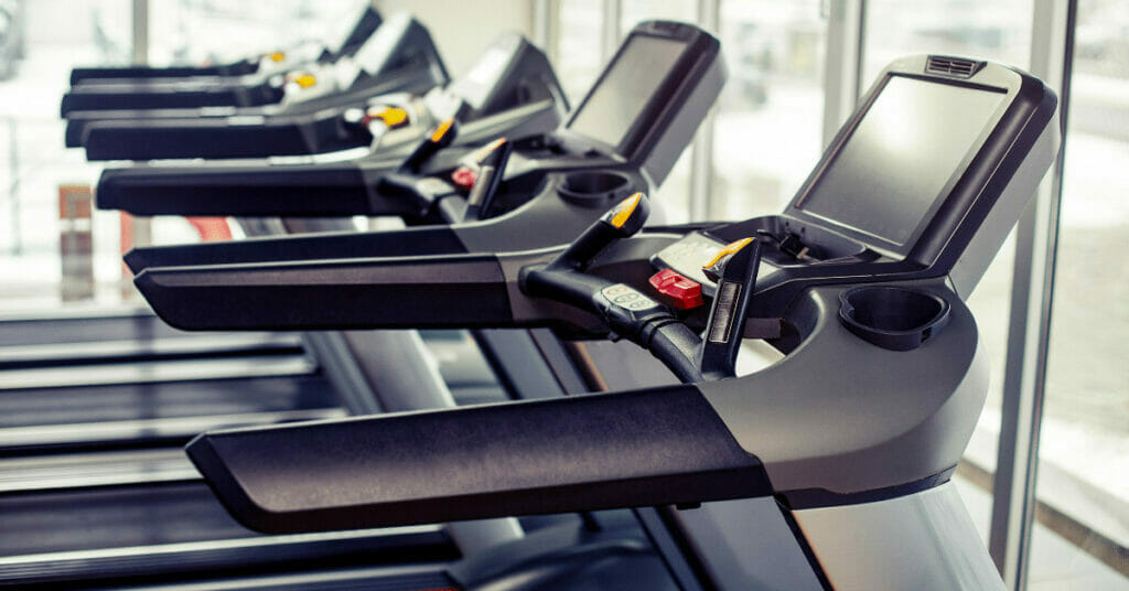treadmills in gym